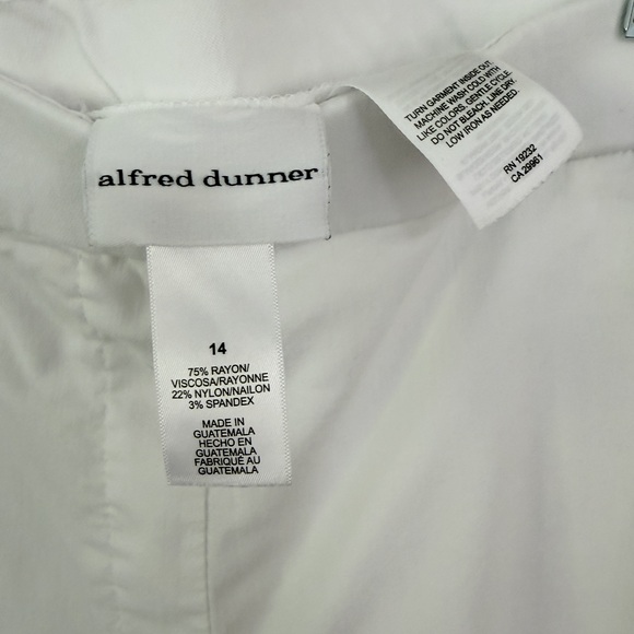 Alfred Dunner White Bermuda shorts pullover high rise shorts - Picture 3 of 6